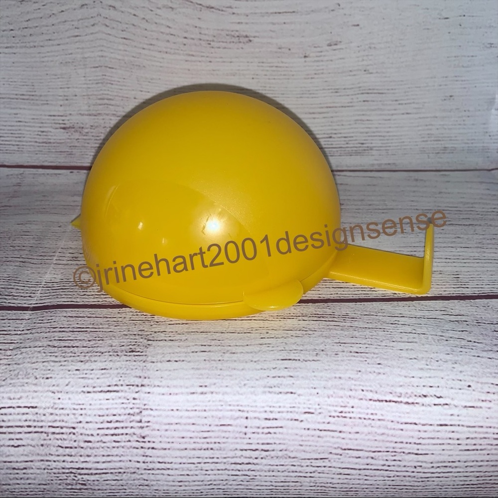 Tupperware Large Forget Me Not Yellow
